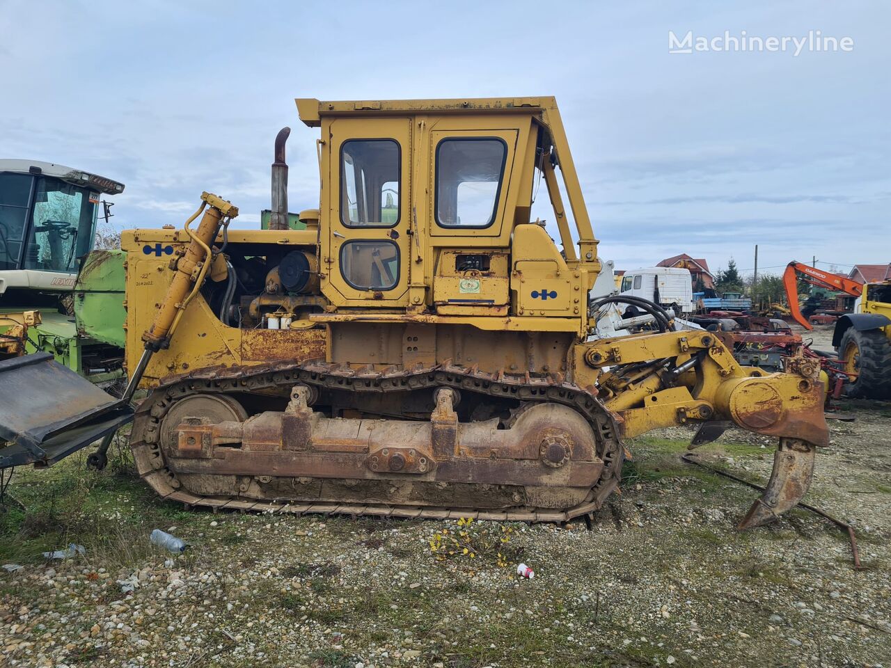 бульдозер Komatsu D85-18