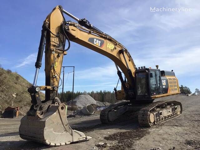 гусеничный экскаватор CAT 352F